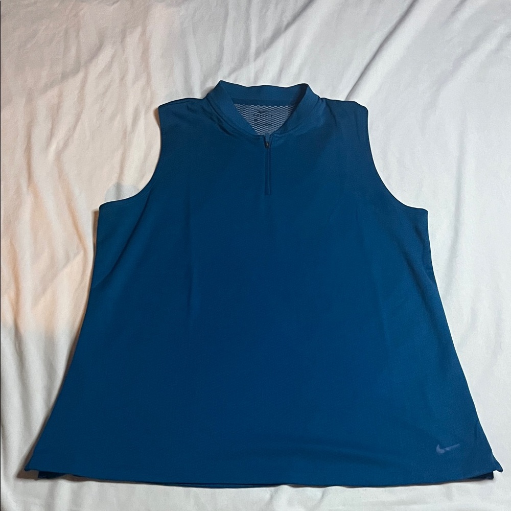 Nike Victory Sleevelss Golf Polo